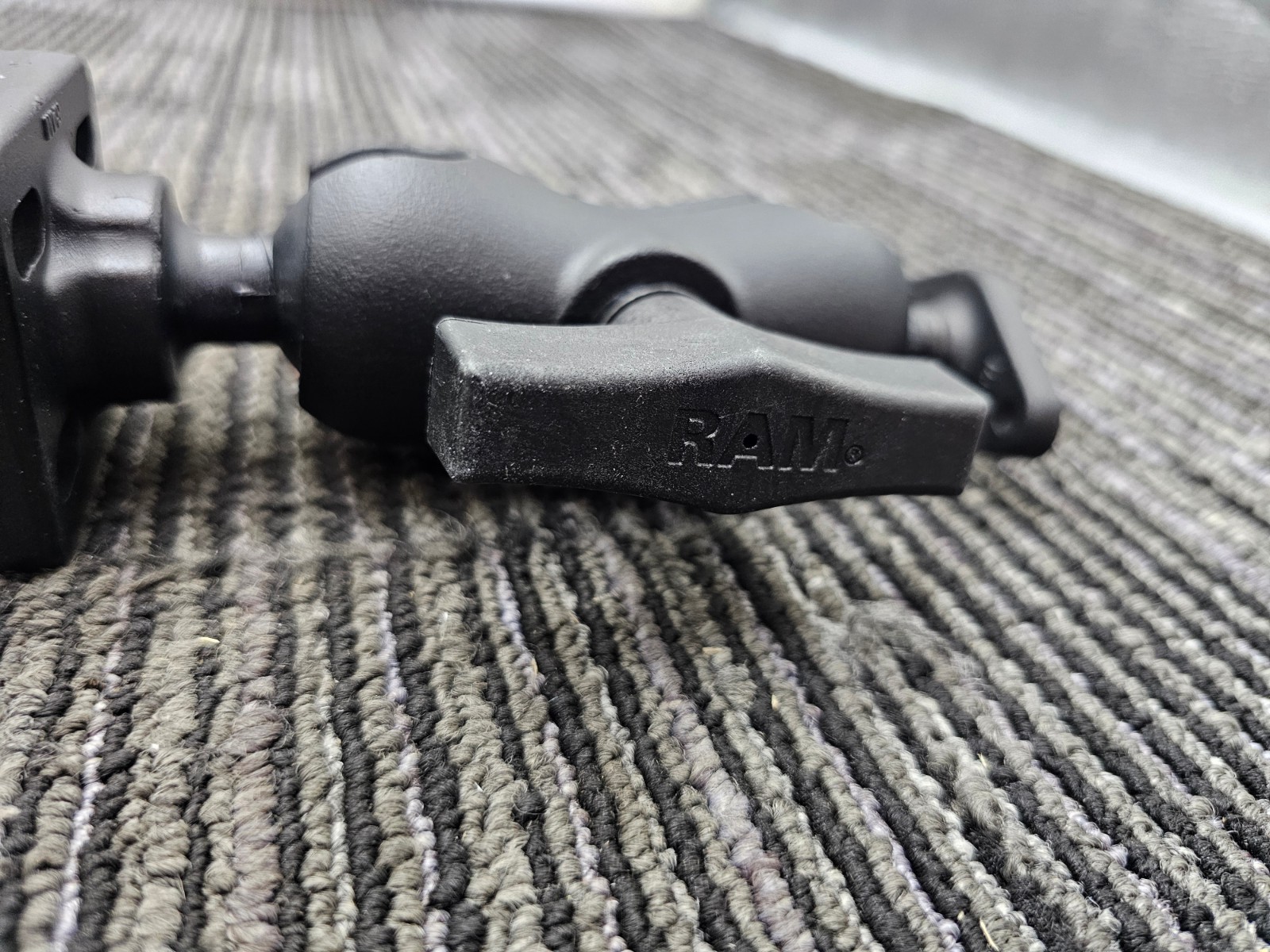 RAM 112545 Mount Display RAM-138U-B-235-TRI1 Black For Trimble GFX-350/750