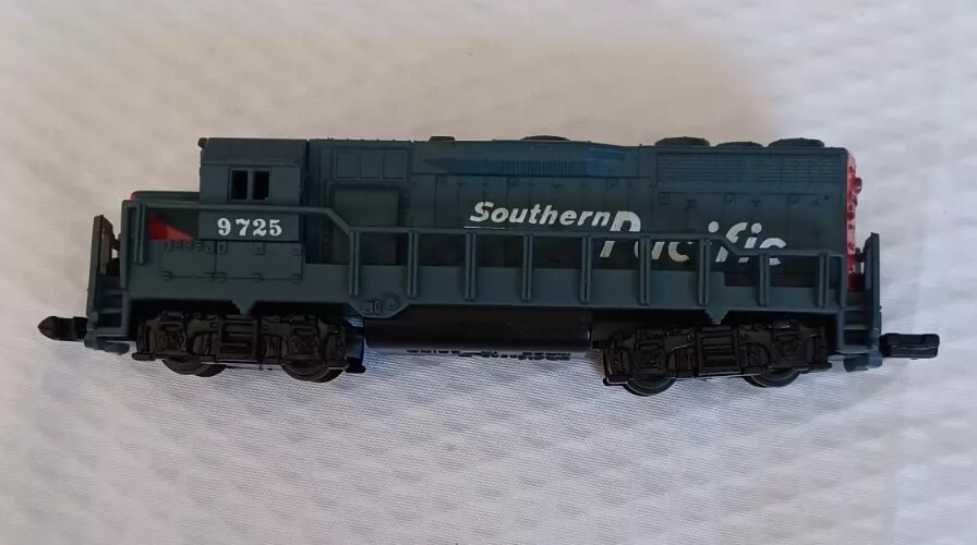 No. 418 HIGH SPEED SOUTHERN PACIFIC TRAIN LOCOMOTIVE