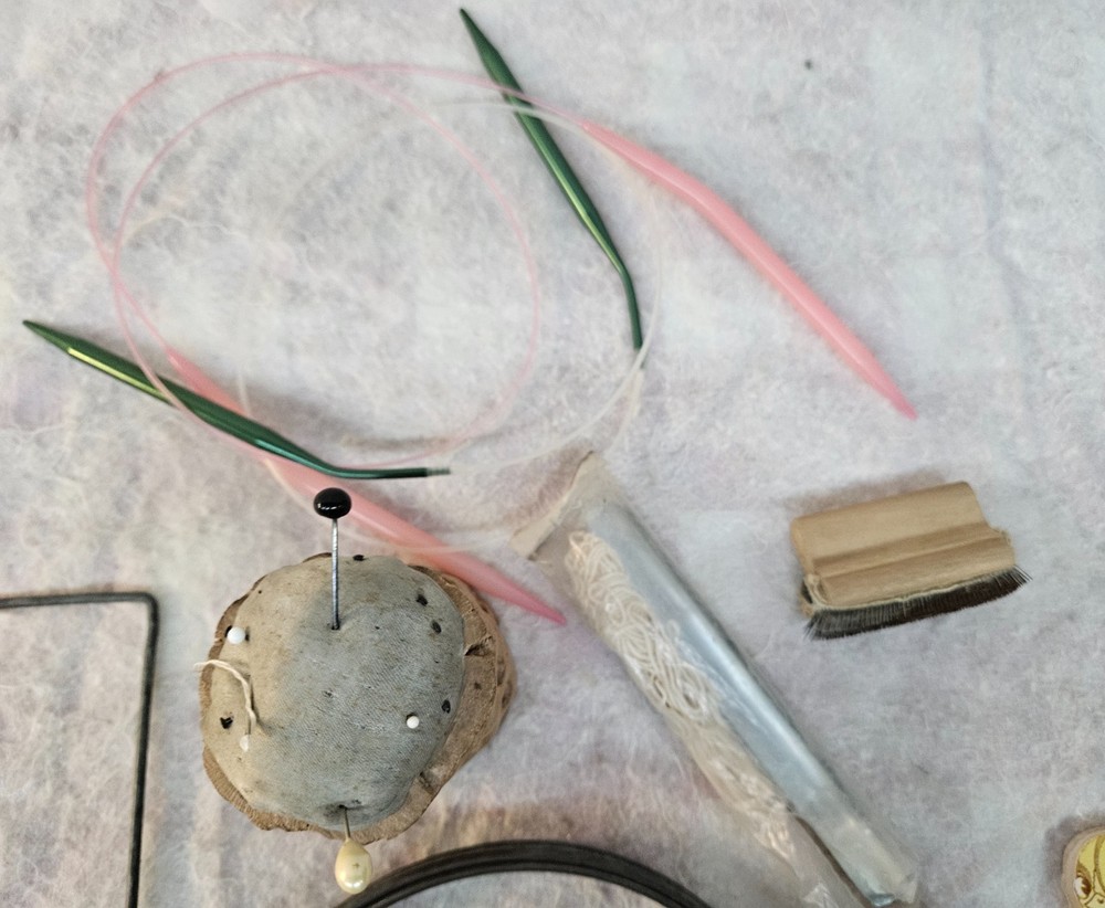 Misc Vintage Sewing Items LOT