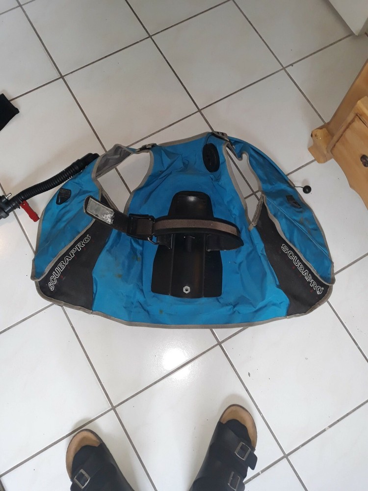 DIVING GEAR