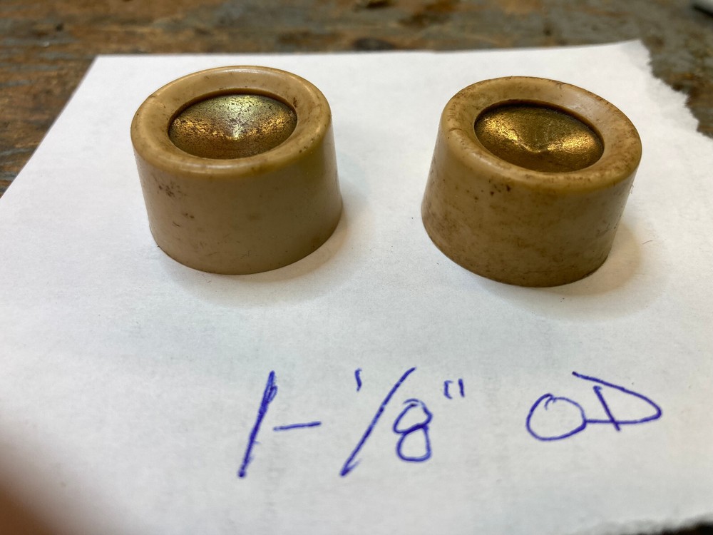 Pair caramel color brass center radio knobs for split round shafts