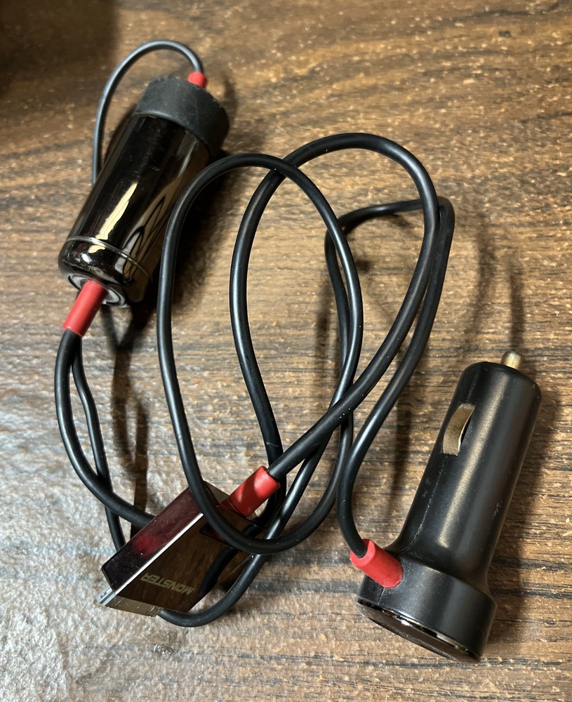 MONSTER ICARPLAY WIRELESS PLUS FM TRANSMITTER/CHARGER FOR IPHONE 3G 4 4S IPOD V2