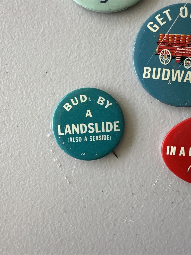 7 Vintage Budweiser Pinbacks