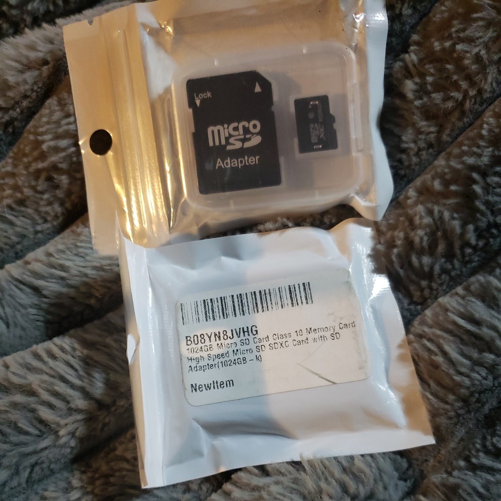 2 Micro SD memory Cards  1024gb Class 10