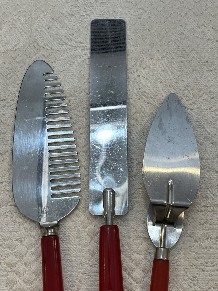 3 Red Bakelite Serving Pieces P&G Spreader -Pie Server With Prongs & Cake Server