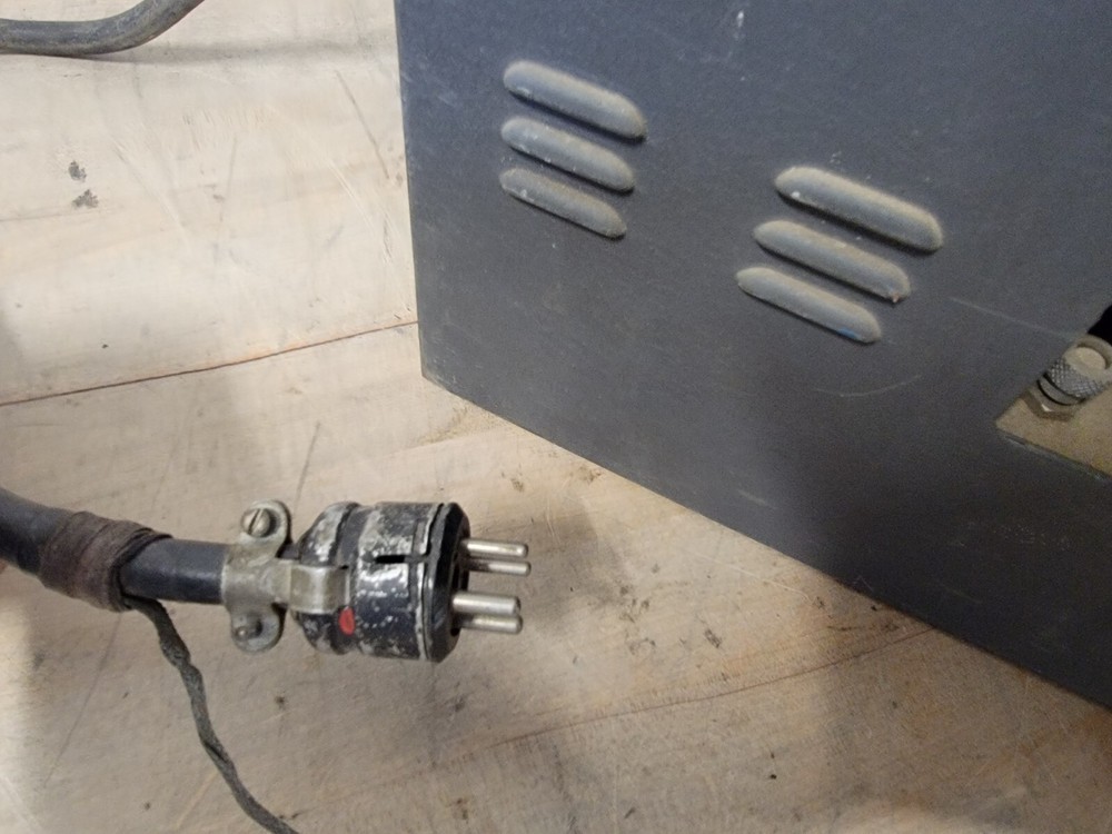 US Army Signal Corps Changeable Band Radio Transmitter W/ Modules! See All Pics!