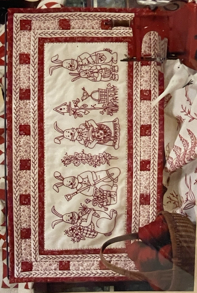 Bird Brain Traceable Embroidery Pattern - BUNNY BUNCH Quilted Table Runner #588