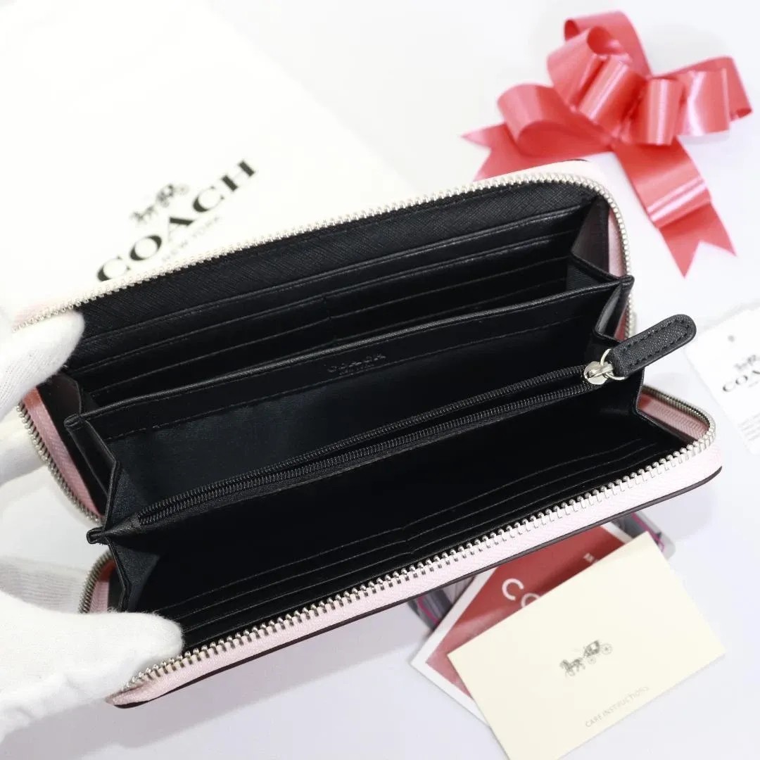 COACH x PEANUTS Long Wallet Snoopy Woodstock Leather Zip pink Popular items New