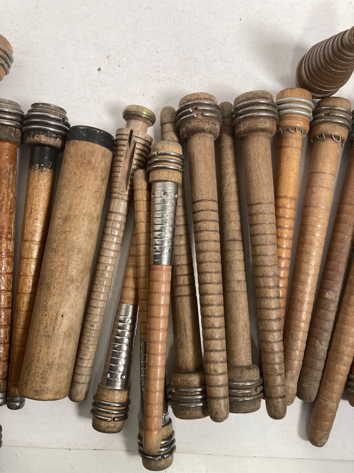 Wood Spools Bobbins Wooden Industrial 3"-8.75" Vintage Quills Mix Lot-30:
