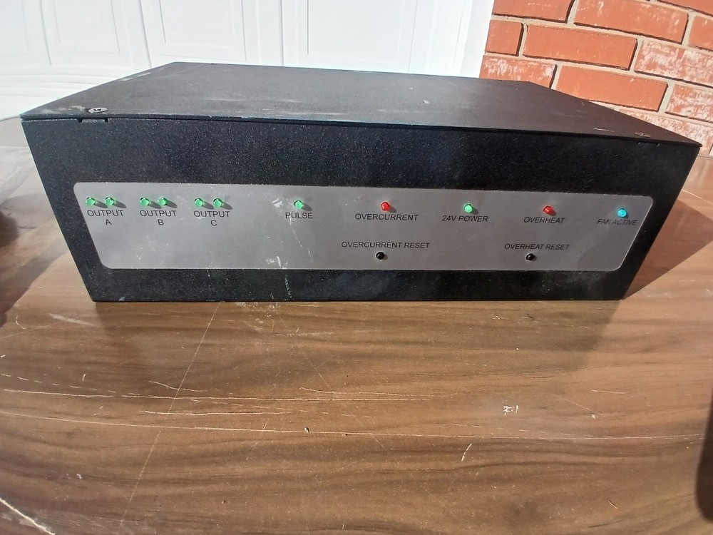 Sapling Converter Box for Wired Clock Systems Model BCCB-100-000-1 - Used