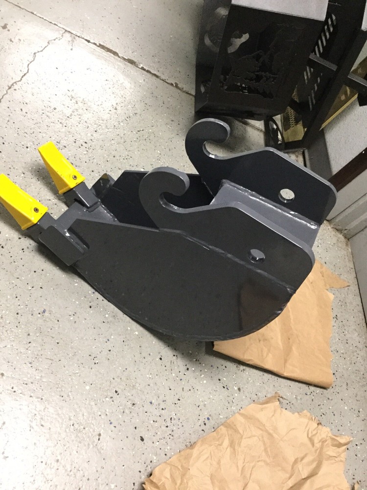 Terramite T5 / T7 8” Quick Attach Bucket NEW !