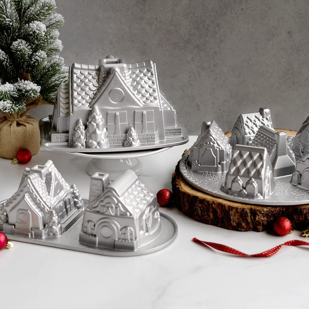 Gingerbread House Bundt Pan