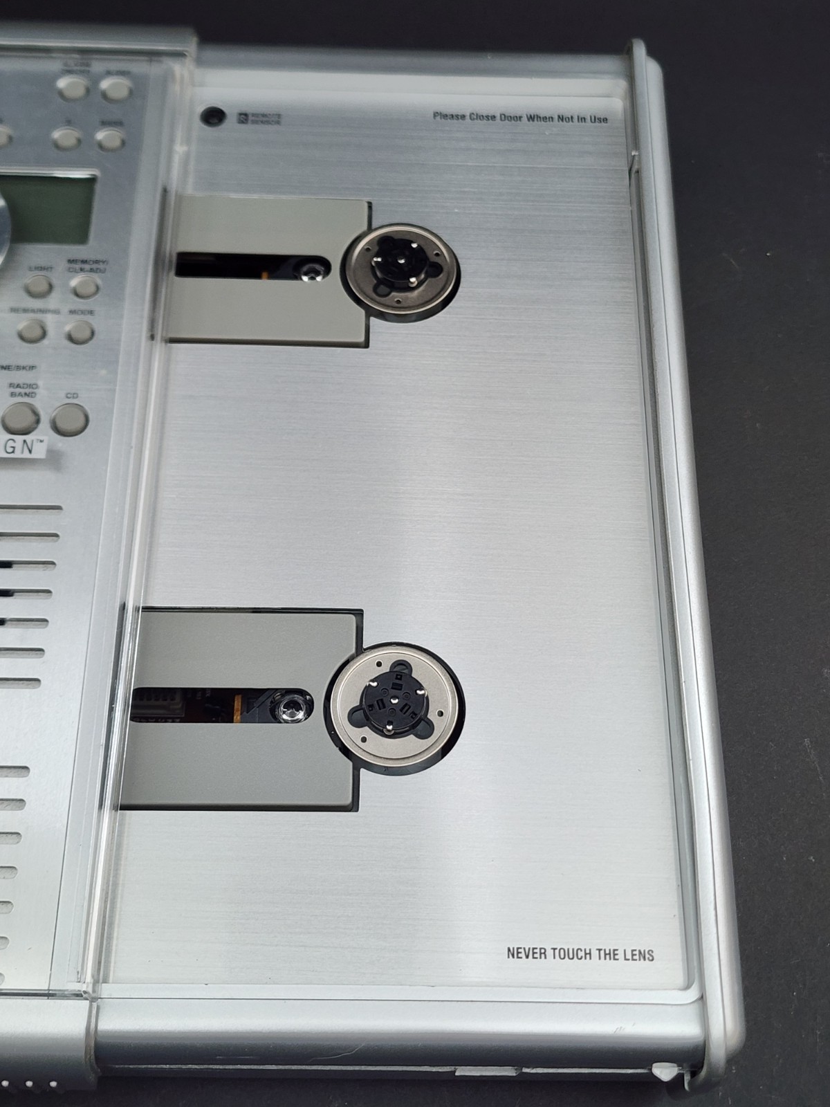 Sharper Image Twin CD Player AM/FM Stereo Shower Companion Water Resistant SI742