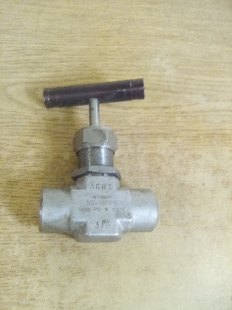 Swagelok SS-18RF6 Integral Bonnet Needle Valve