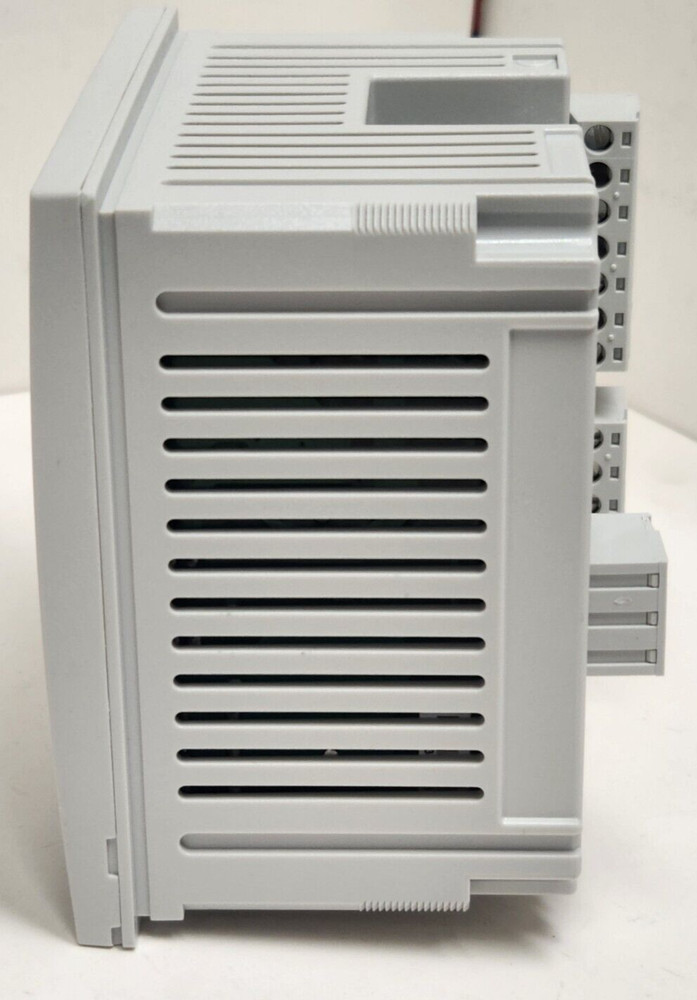 Lovato DMG 600 / DMG600 Flush-mount LCD multimeter