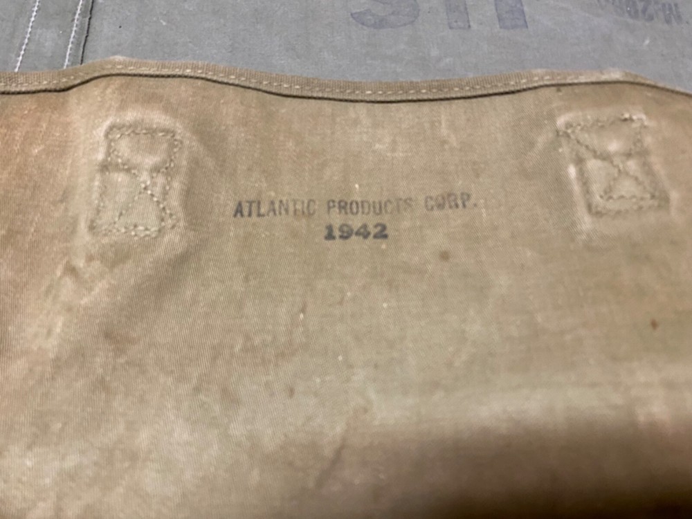 ORIGINAL WWII US AIRBORNE PARATROOPER M1936 RUBBERIZED MUSETTE JUMP BAG-NAMED