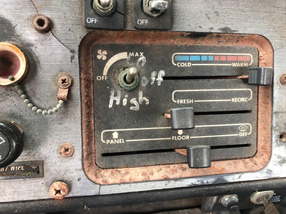 White WG Heater A/C Temperature Controls - Used