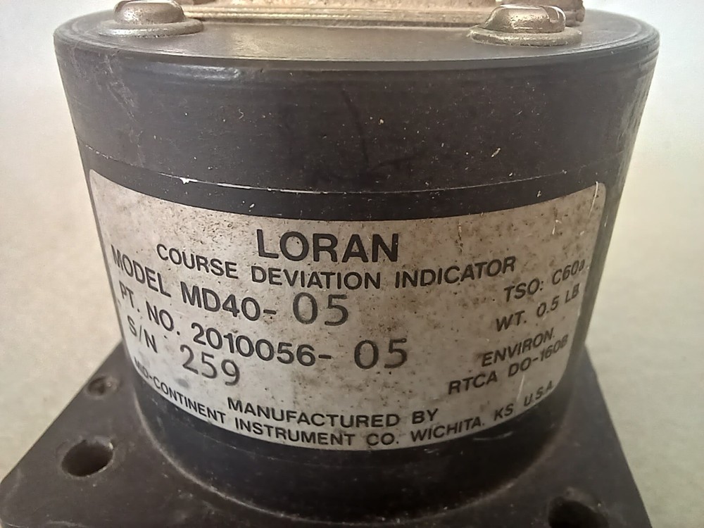 MD40-05 Mid-Continent Course Deviation Indicator