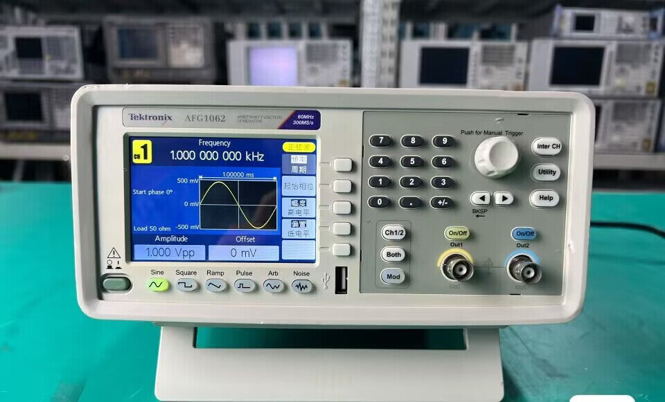 Tektronix AFG1062 60 MHz, 2 Ch, 300 MS/s, Arbitrary/Function Generator used