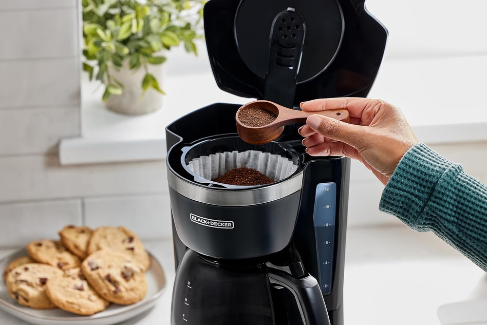 BLACK+DECKER 12-Cup Programmable Coffee Maker with Washable Filter, Black