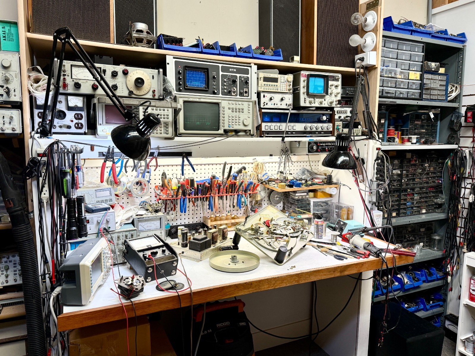 A guide to Learn Vintage Stereo Repair