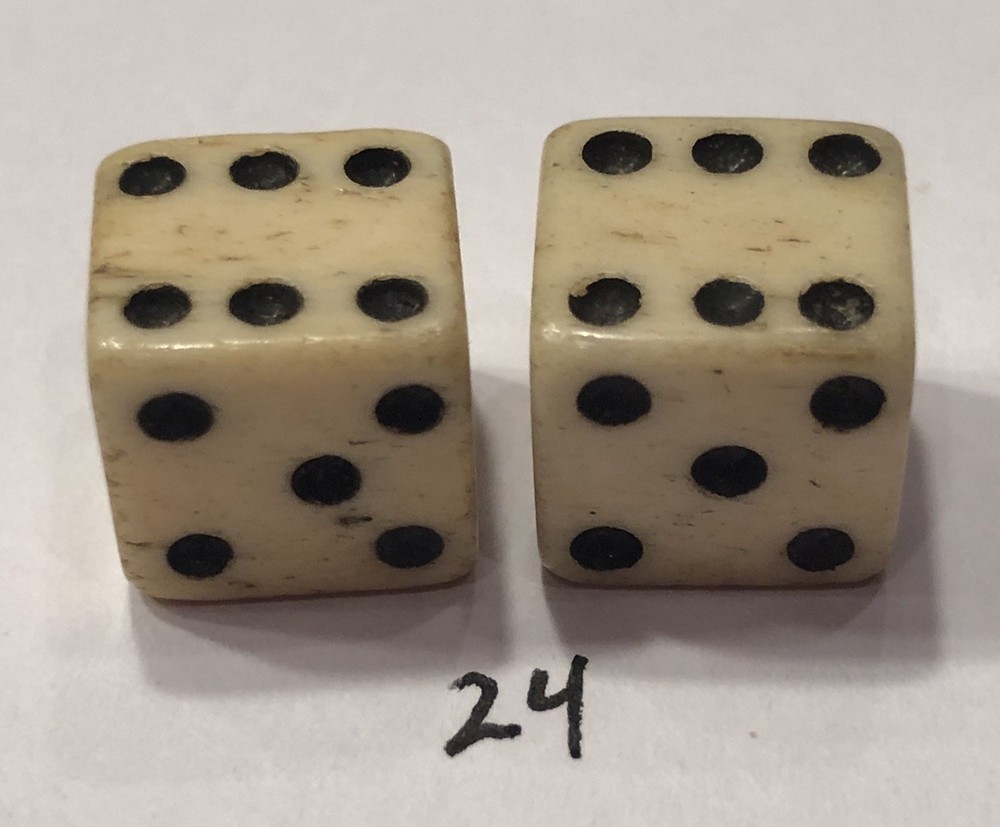 vintage Pair Bone (Bovine) Dice 7/16”