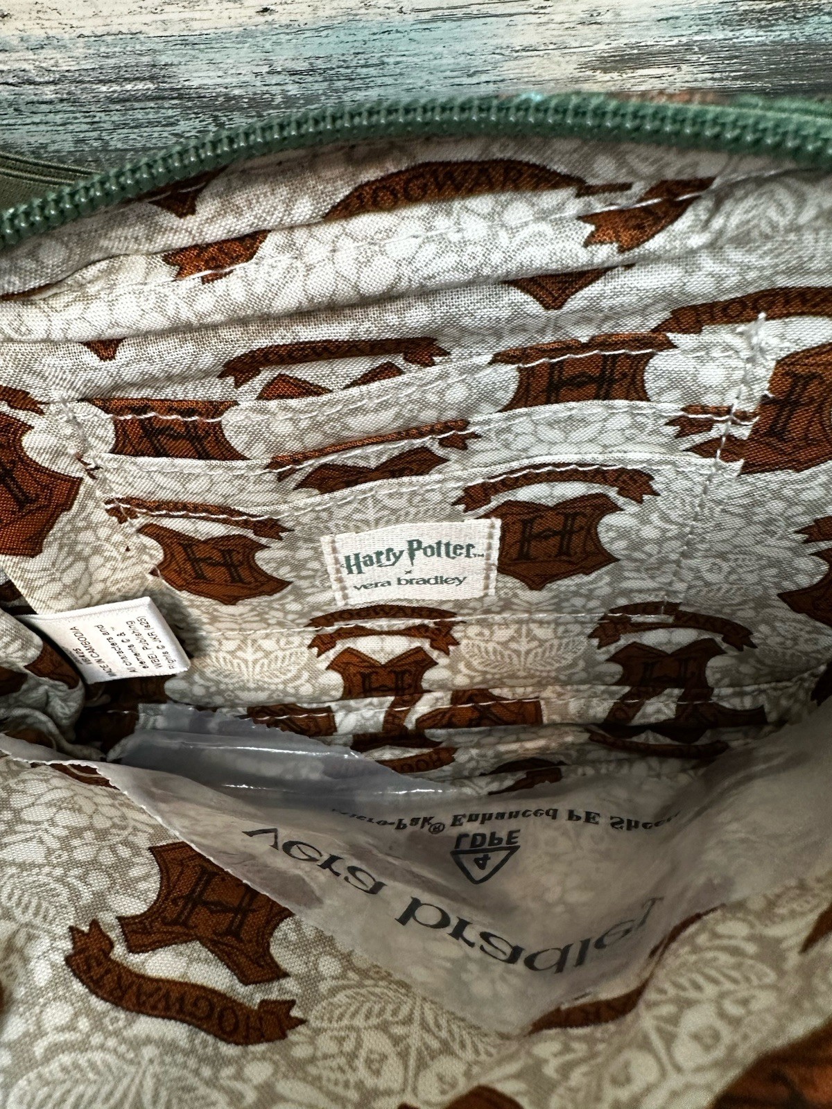 NEW Vera Bradley Woodward Small Belt Bag ⚯ ͛ Harry Potter Hogwarts Library