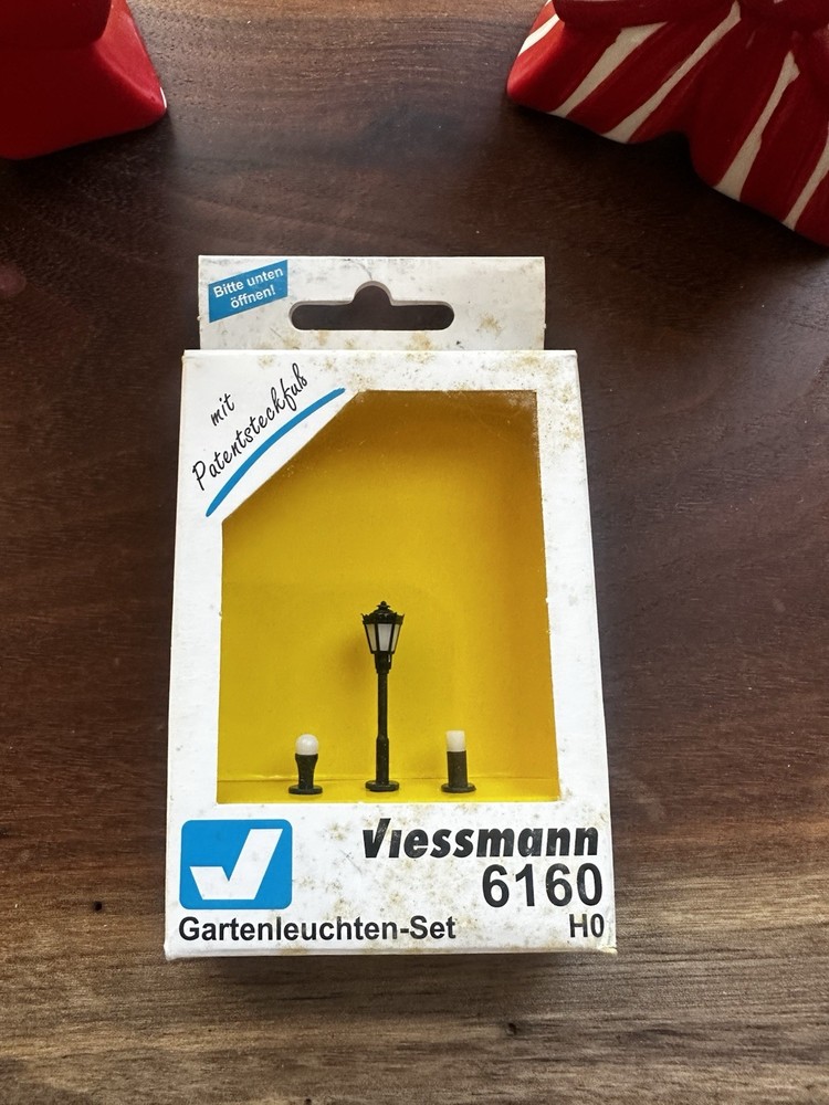 VIESSMAN 6160 Garden Lights Set with Snap Plug HO