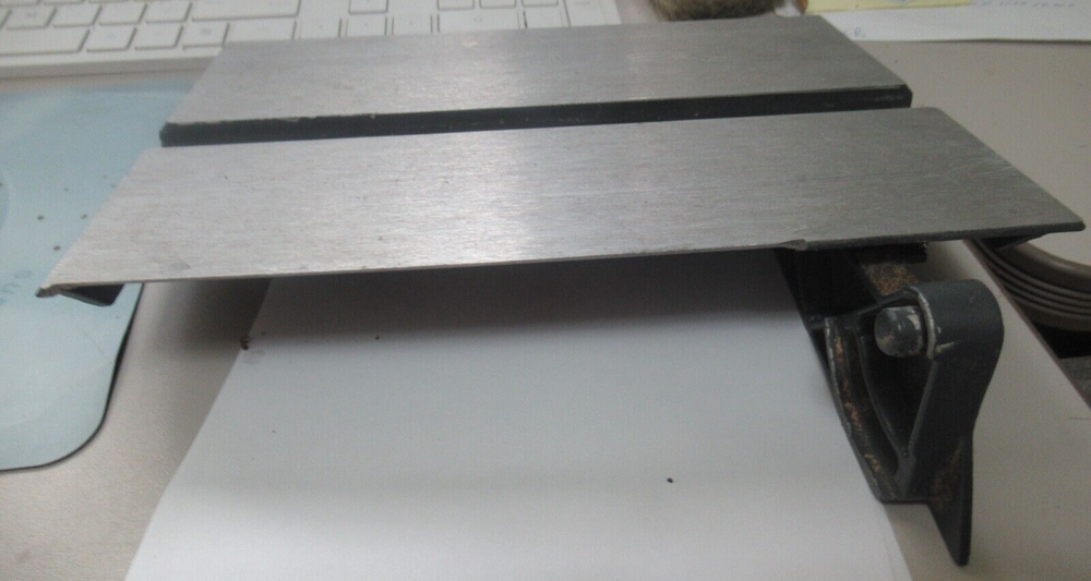 USED SAW/ LATHE ACCESSORY SIDE TABLE