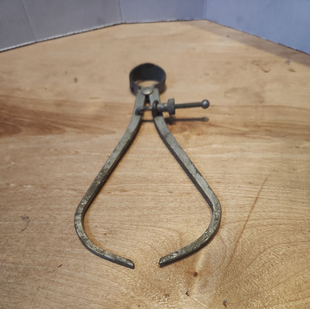 General Caliper - USA - Outside