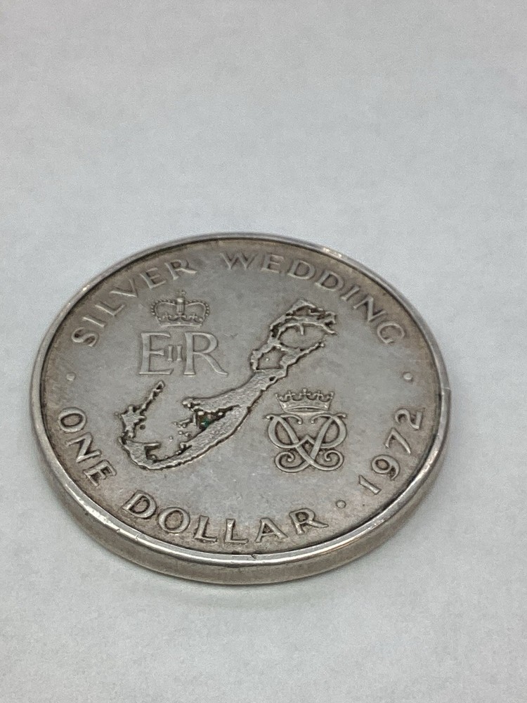Canada One Dollar 1972 Silver Wedding
