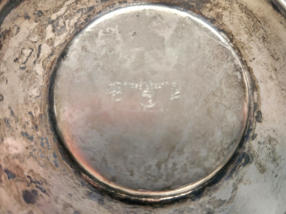 Antigue beverage server