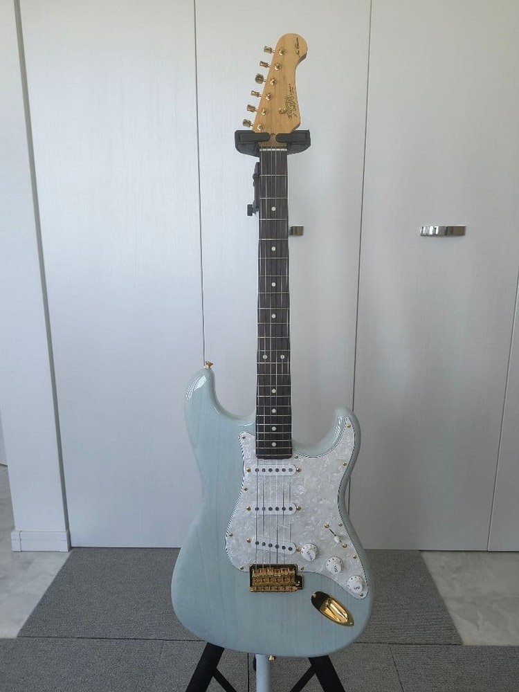 Fujigen Stratocaster