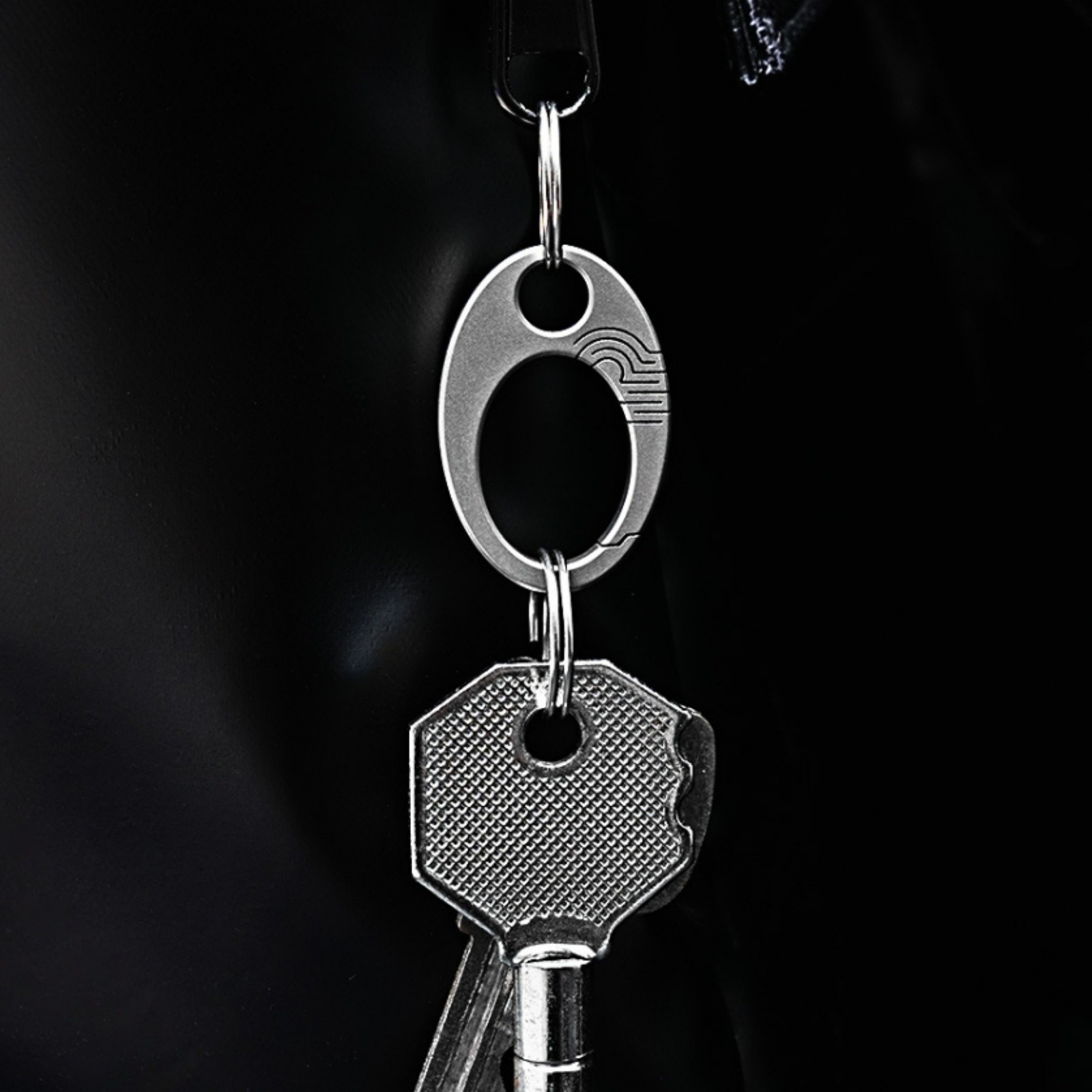 Titanium Alloy Mini Keychain Clip EDC Car Key Holder Bag Hook Durable