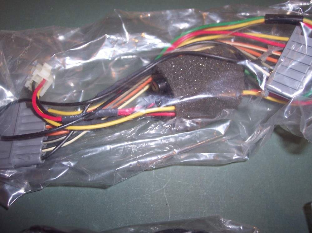 NOS MOPAR 6-Disc CD Changer Controller System Installation Kit