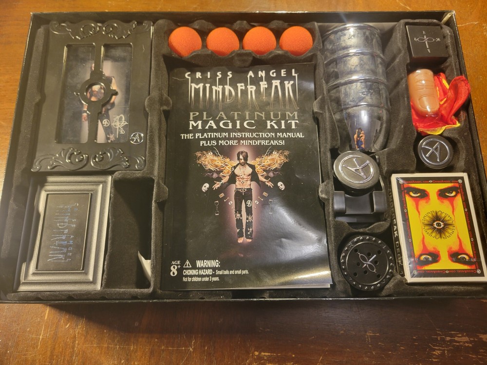 Chris Angel Magic Kit Over 550 Magic Tricks & DVDs