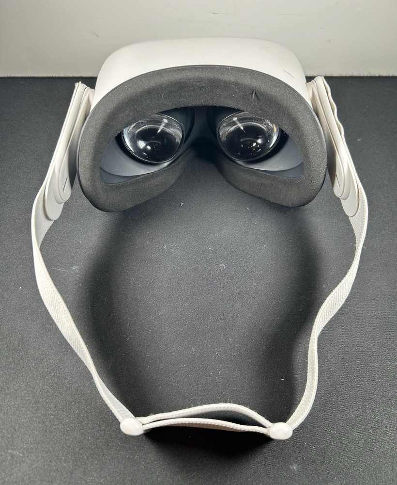 Oculus Quest 2 (128GB) Virtual Reality Headset - No Controllers, Not Tested