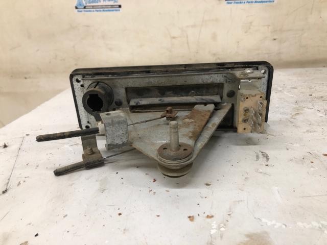 International S1900 Heater A/C Temperature Controls - Used
