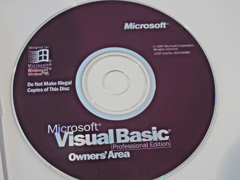 Microsoft Visual Basic 5.0 Professional Edition VB5 Pro CD-ROM in Retail Box