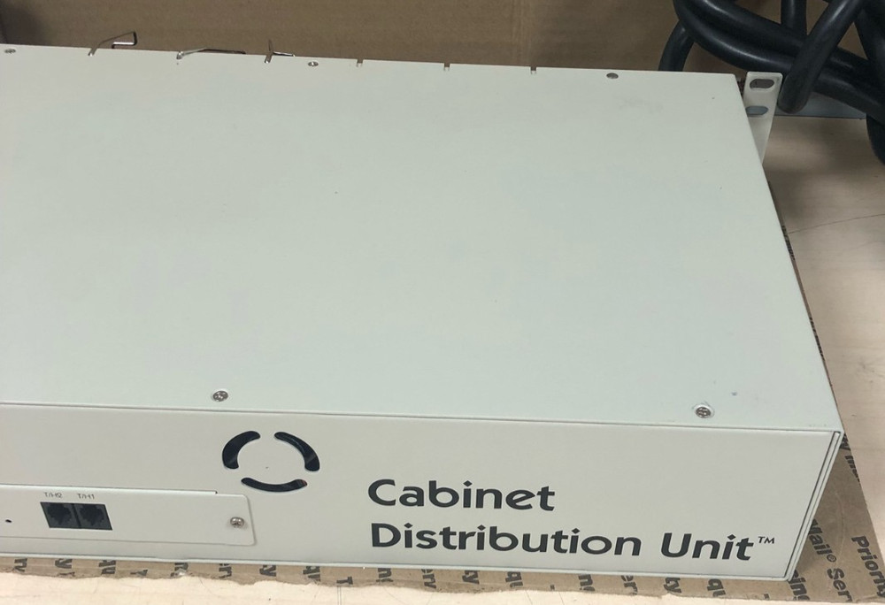 Server Technology Sentry Blade Server CDU CS-12HD2-L630 PDU 12 Outlets