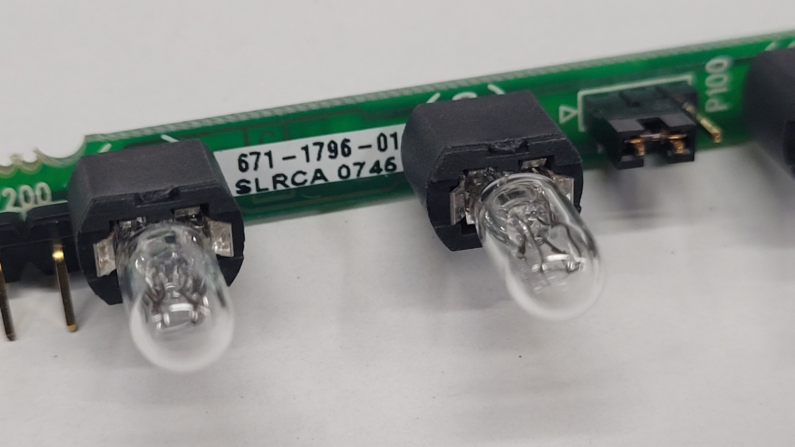 Tektronix 1720 1730 D Digital NTSC Waveform Monitor GRATICULE LIGHT 671-1796-01