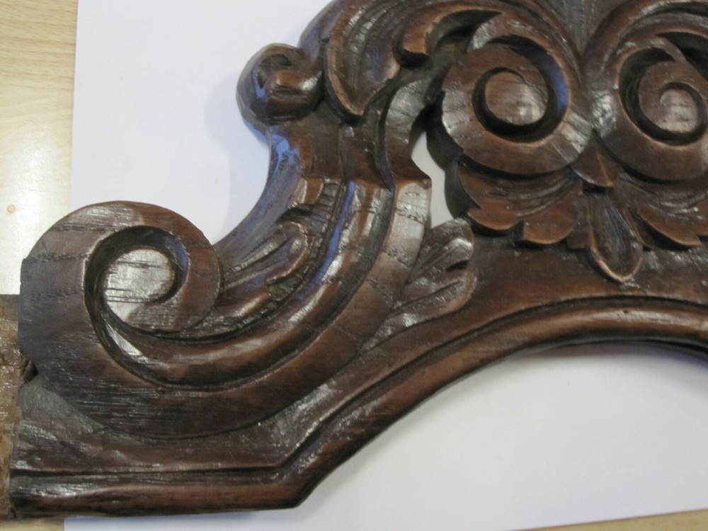 beautifull architectural antiques pediment