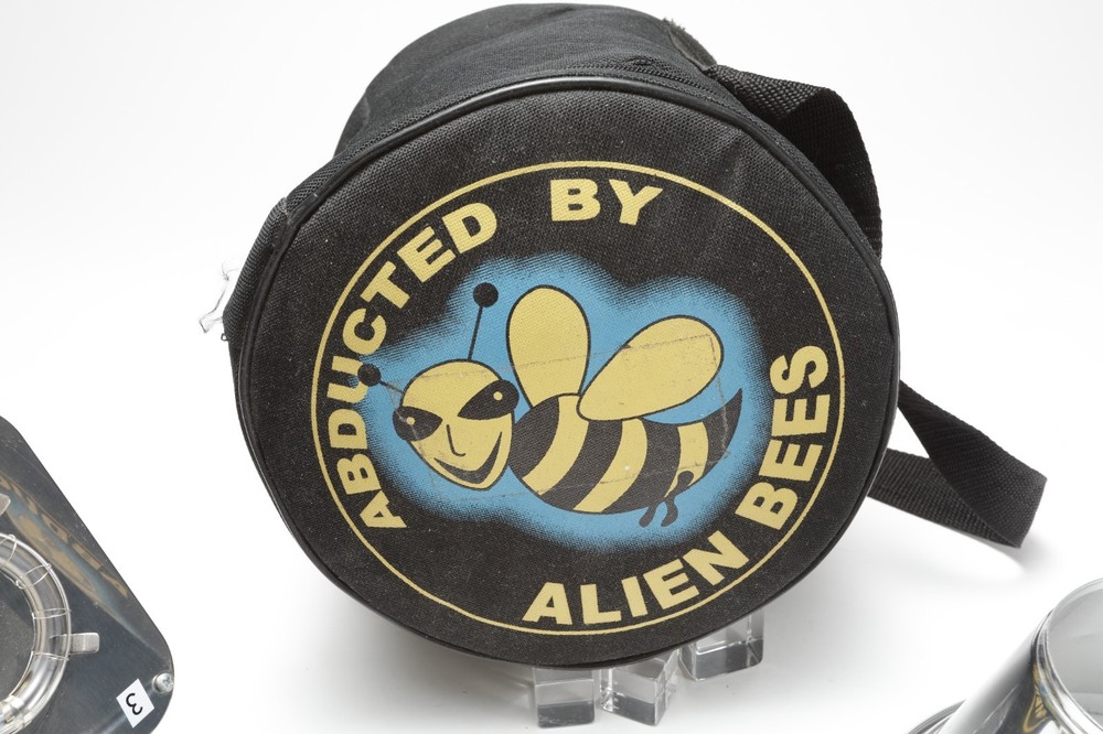 White Alien Bees B800 STUDIO Light 320WS Studio Flash MONOLIGHT!! WORKS!!!