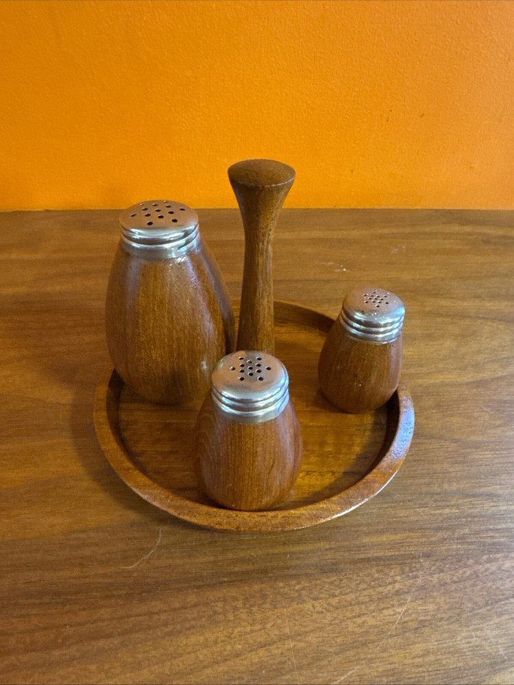 Karl Holmberg 4 Piece Teak Shaker Set