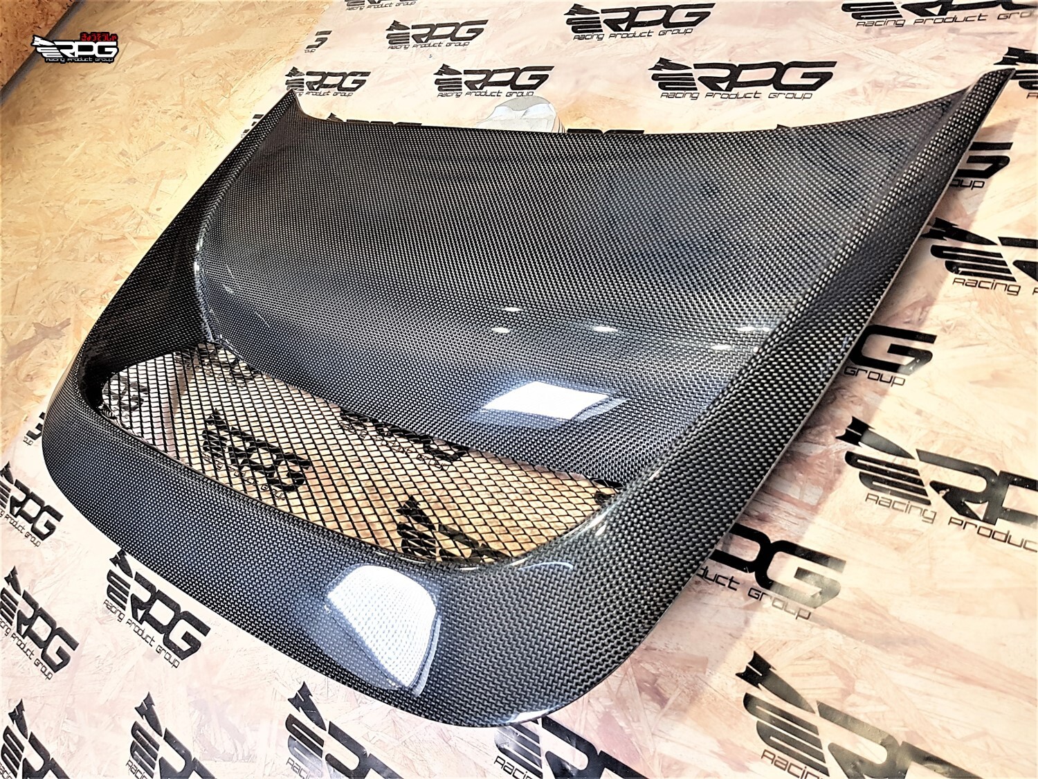 RPG Vacuum Plain Weave Carbon GTA Heat Extractor Hood Vent Scoop with Mesh Grill