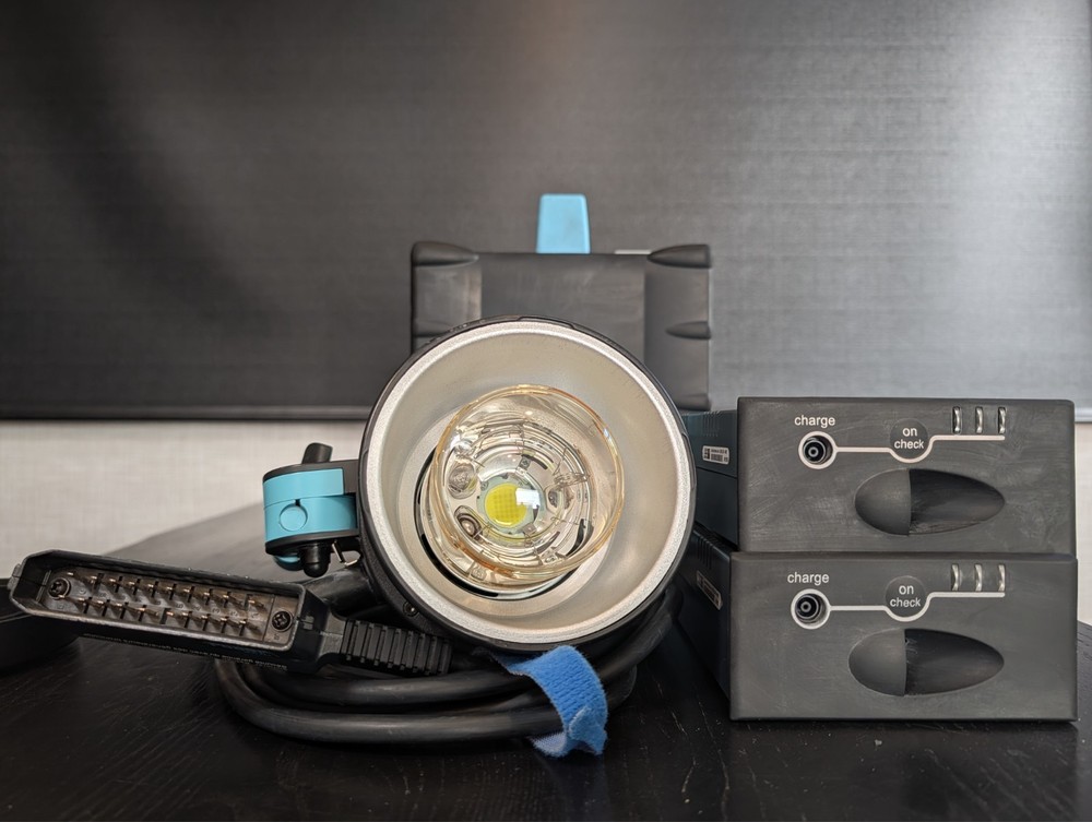 Broncolor Move Kit - 1200ws + 1 Head + 2 Batteries, HS Function