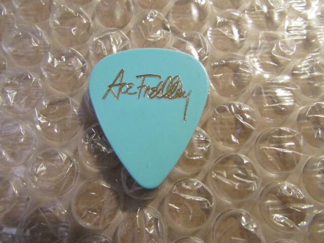 ACE FREHLEY Kiss MUSICADE LIGHT BLUE GUITAR PICK