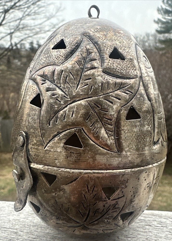 Vintage Silver Plated Metal Hinged Fragrance Scent Incense Potpourri Ball 4”