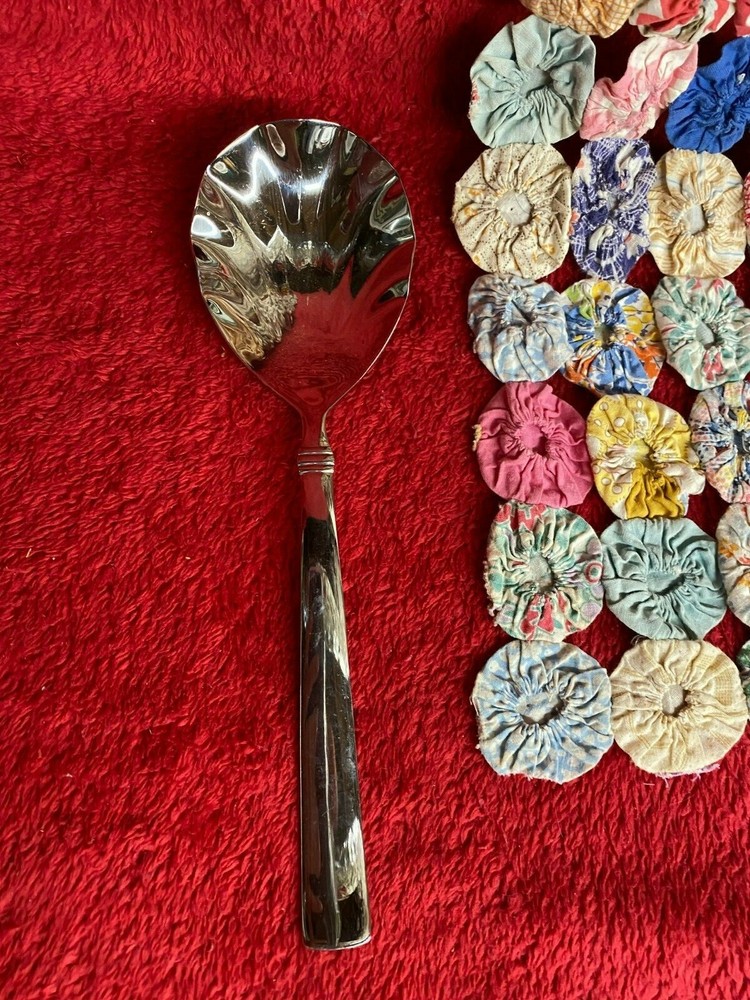 Vtg Reed & Barton Shell Shape Fancy Serving Spoon Silverplate 18/10