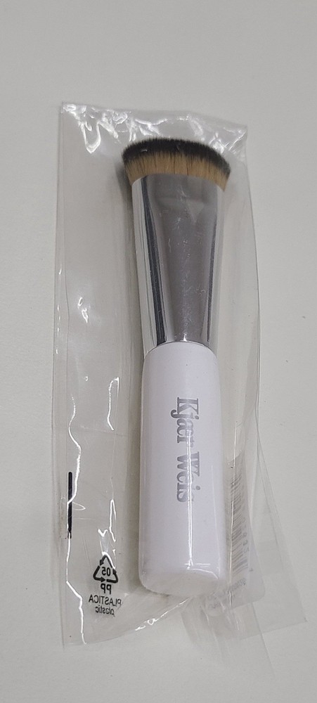 Kjaer Weis Buffer Glow Brush Flat